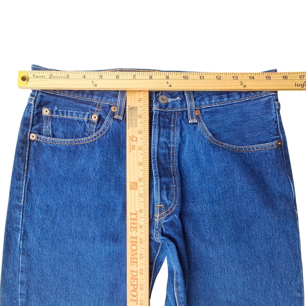 Levi's 501-0115 Men's 32x32 Straight Leg Button Fly Jeans Medium Wash Blue 2003 - Picture 3 of 13